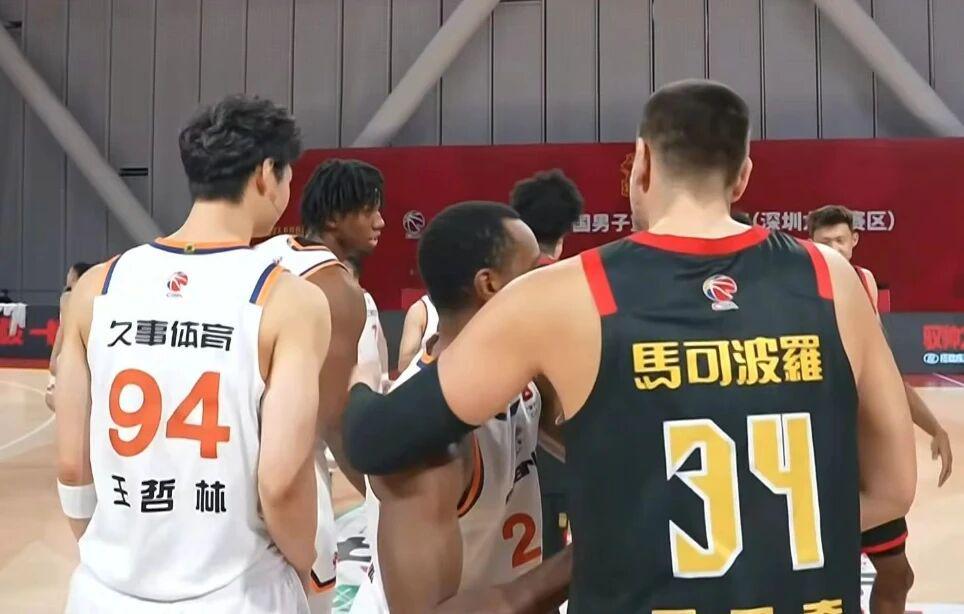 乐鱼官网-CBA连连爆冷!上海不敌深圳,辽宁山西完败,北京广厦险险过关!